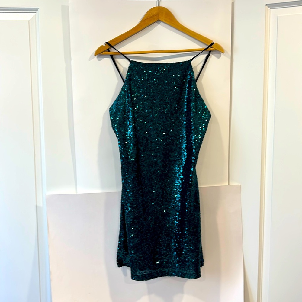 Formal Green mini dress-only worn once great condition.